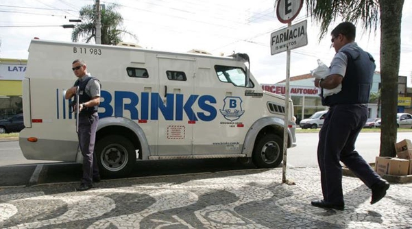 millonario robo a un camión de caudales de la forma brinks