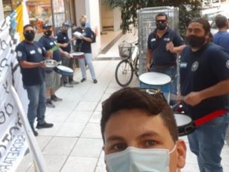 protesta de trabajadores de Carrefour exigen personal de seguridad en sus locales exprés