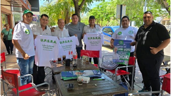 Hernán codina recorriendo el litoral