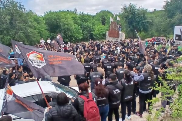 CONTUNDENTE PARO DE VIGILADORES CORDOBESES EN PLENO FERIADO