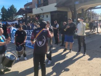 El Sindicato SUTCAPRA llevó adelante una protesta en el Country Club Atlético Banco Provincia de Buenos Aires, donde bloquearon el ingreso en reclamo por la continuidad laboral de 20 de sus afiliados.