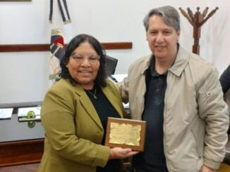 La Unión del Personal de Seguridad de la República Argentina (UPSRA), representada en este acto por su secretario adjunto Diego García, fue distinguida por el Gobierno de la Provincia de Jujuy, en reconocimiento al trabajo institucional que la organización lleva adelante en materia de seguridad privada. Además, la actividad fue declarada de Interés Legislativo, bajo la conducción del secretario general Ángel Alberto García.