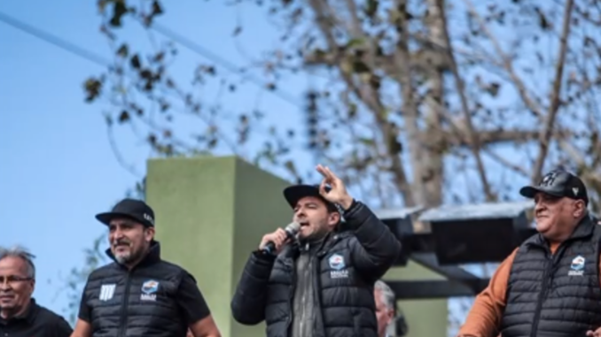 Con el tiempo prácticamente cumplido para comenzar a discutir un nuevo tramo paritario, el sindicato SUVICO salió a exigir de manera anticipada la apertura de negociaciones salariales para los trabajadores de seguridad privada. La organización sindical encabezada por Gustavo Pedrocca intensificó el reclamo y comenzó a organizar medidas de presión para lograr mejoras salariales significativas.