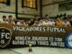 El equipo de futsal de Vigiladores Fútbol Club, impulsado por la Delegación San Nicolás de la Unión Personal de Seguridad República Argentina (UPSRA), volvió a escribir una página histórica al consagrarse campeón de la Liga Nicoleña de Fútbol en la categoría Sub 15, logrando su segundo título en apenas dos temporadas dentro de la competencia oficial.
